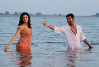 Thadaiyara Thaakka Movie Stills